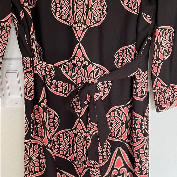 Ann Taylor Pink Sheath Dress with Cuffed Sleeves - Picture 5 of 8